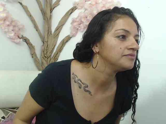 Renata-voss Live Webcam on BongaCams