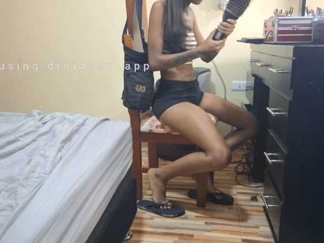Valquiri1 live cam on BongaCams