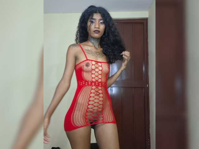 Valquiri1 live cam on BongaCams