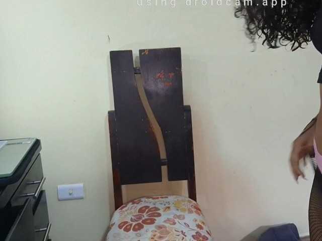 Valquiri1 live cam on BongaCams