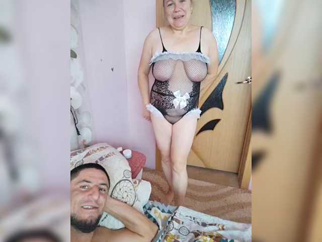 18KapaT19 — live couple cam