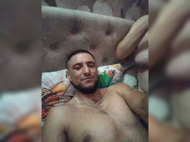 18KapaT19 live cam on BongaCams
