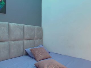 GiaMonroee Porn Show