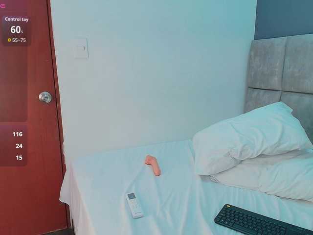 GiaMonroee live cam on BongaCams
