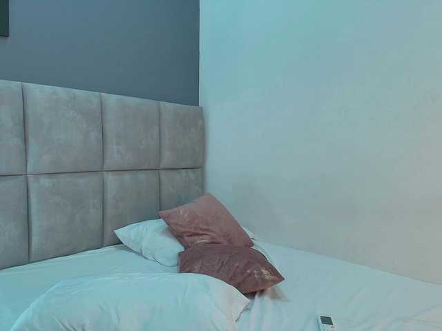 GiaMonroee live cam on BongaCams