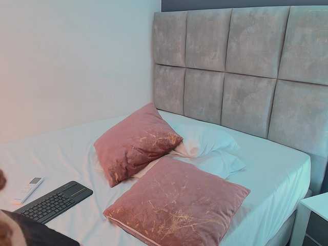 GiaMonroee live cam on BongaCams
