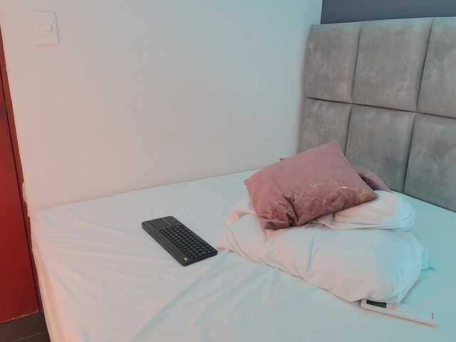 GiaMonroee live cam on BongaCams