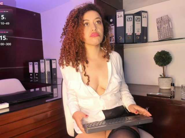 GiaMonroee live cam on BongaCams