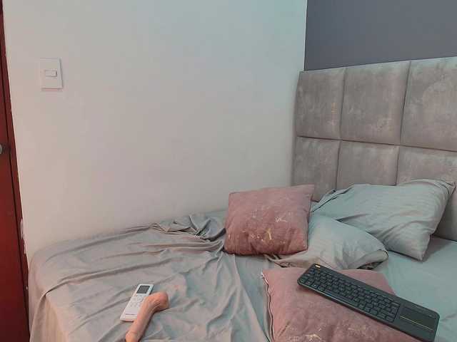 GiaMonroee live cam on BongaCams