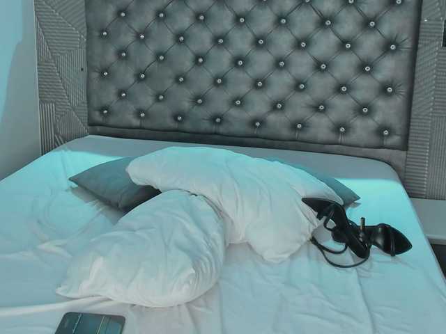 GiaMonroee live cam on BongaCams