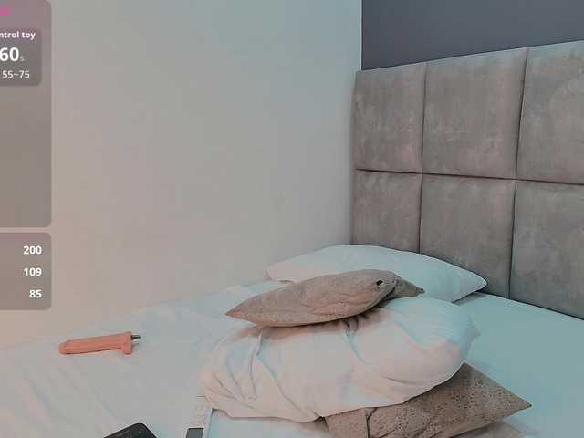 GiaMonroee live cam on BongaCams
