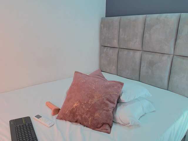 GiaMonroee live cam on BongaCams
