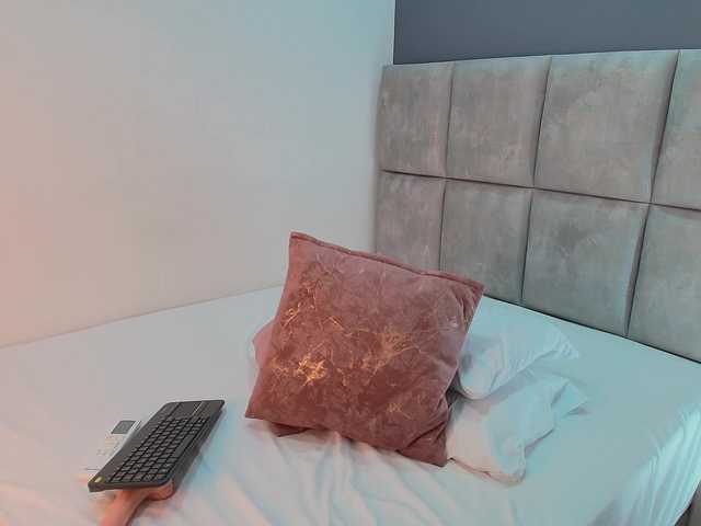 GiaMonroee live cam on BongaCams