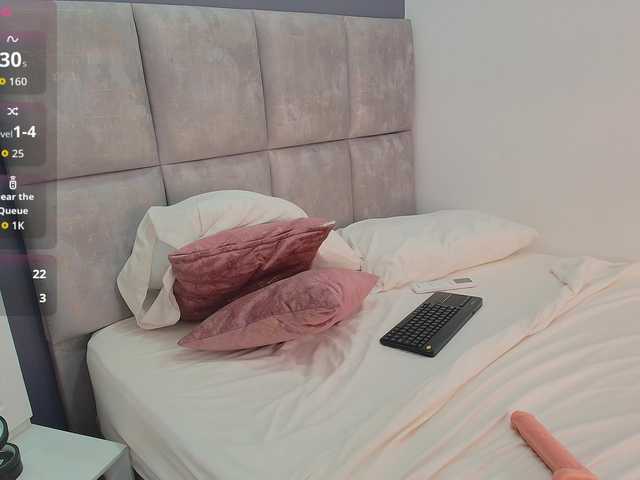 GiaMonroee live cam on BongaCams