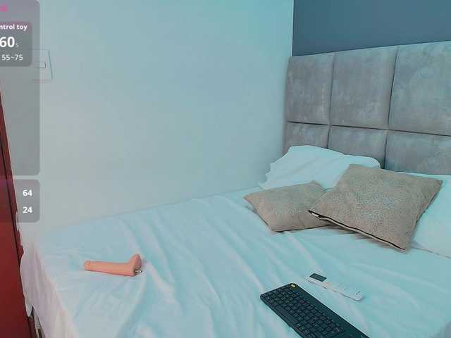 GiaMonroee live cam on BongaCams