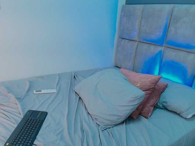 GiaMonroee live cam on BongaCams