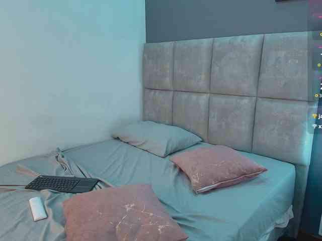GiaMonroee webcam