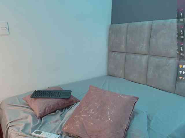 GiaMonroee webcam