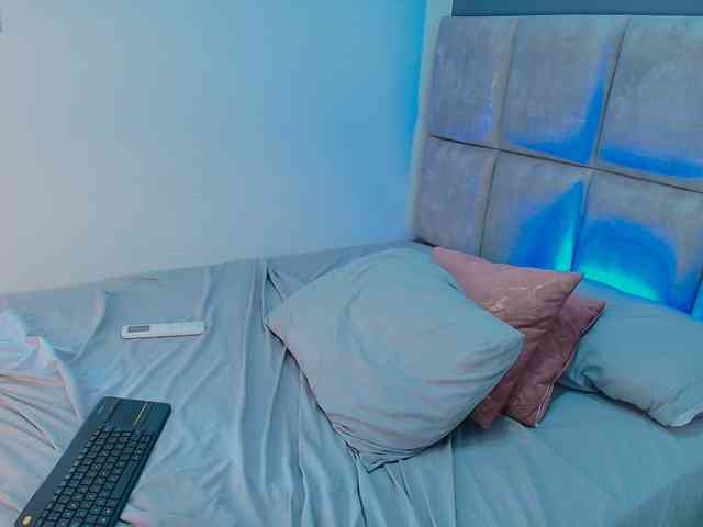GiaMonroee webcam