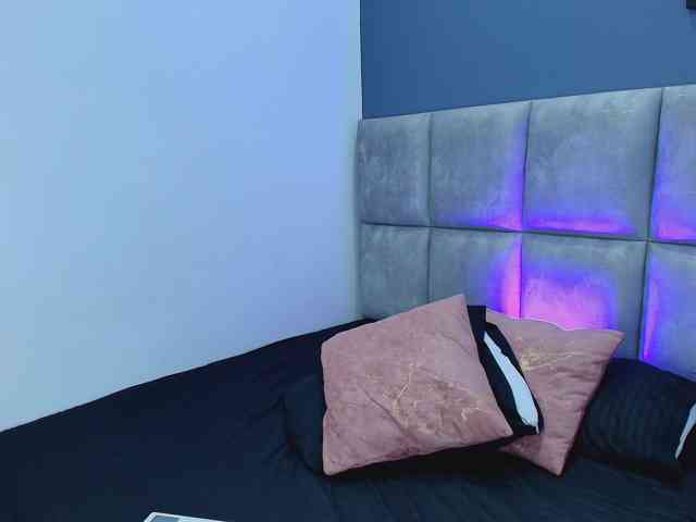 GiaMonroee webcam