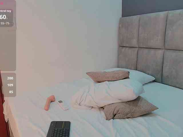 GiaMonroee webcam