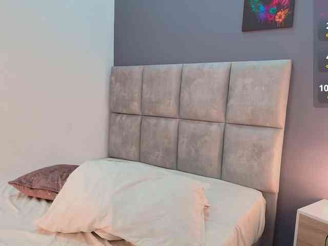 GiaMonroee webcam