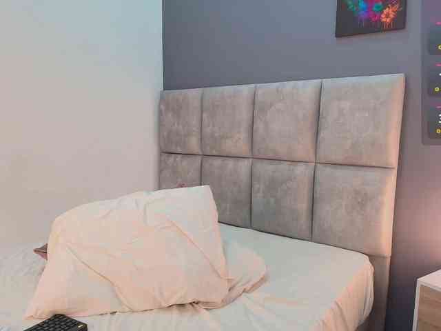 GiaMonroee webcam