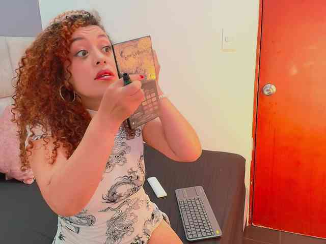 GiaMonroee webcam