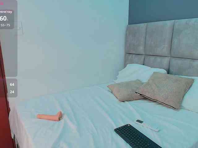 GiaMonroee webcam