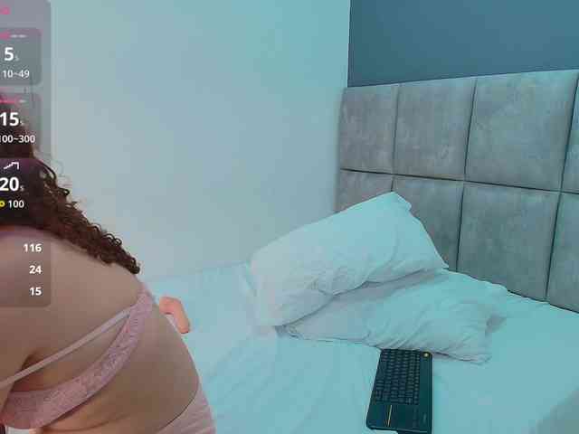 GiaMonroee webcam