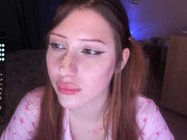 liana67 live cam on BongaCams
