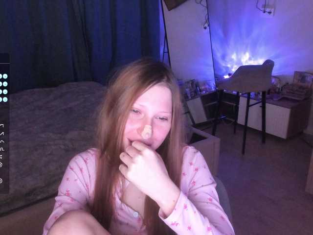 liana67 live cam on BongaCams