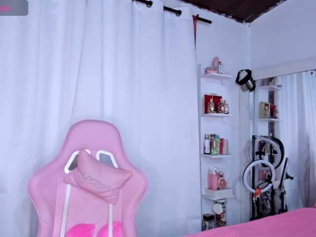Bratslady live webcam show