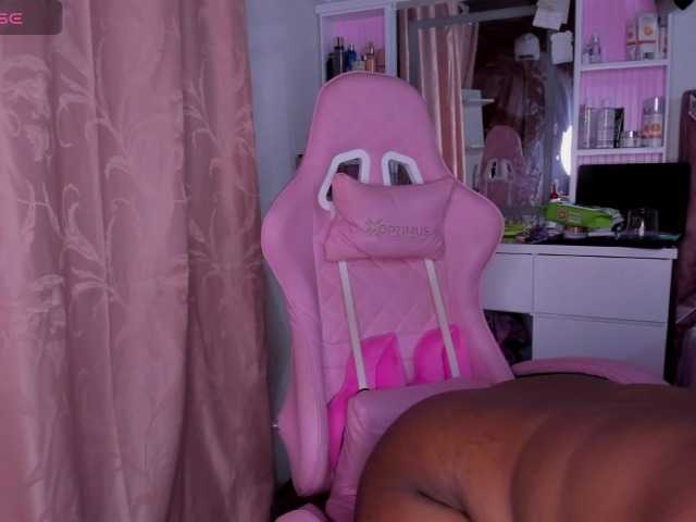Bratslady live cam preview