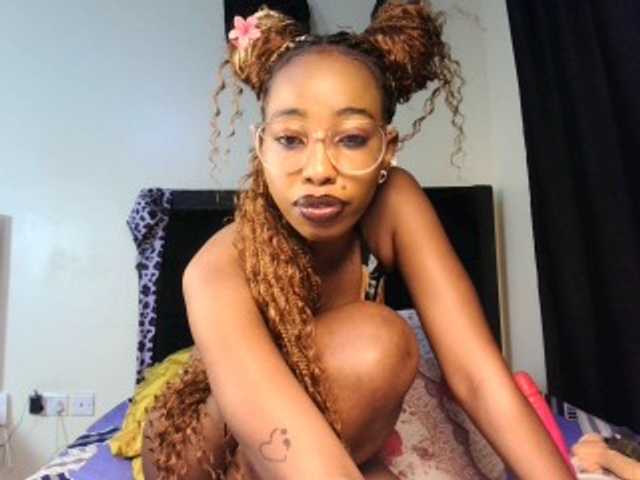 Kimmygal live cam on BongaCams
