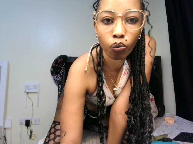 Kimmygal live cam on BongaCams