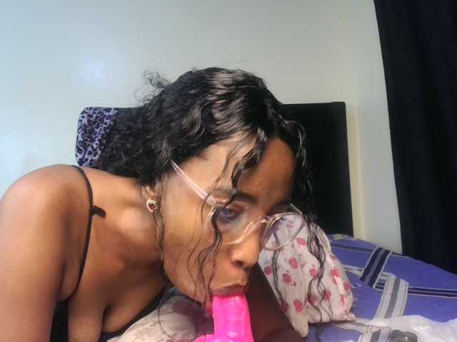 Kimmygal live webcam show