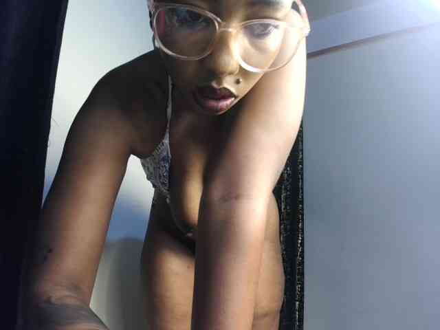 Kimmygal Live Webcam on BongaCams