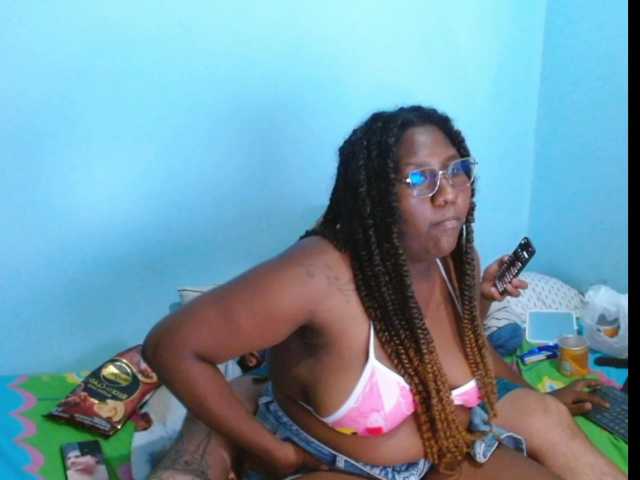 AngelyLiam live cam on BongaCams