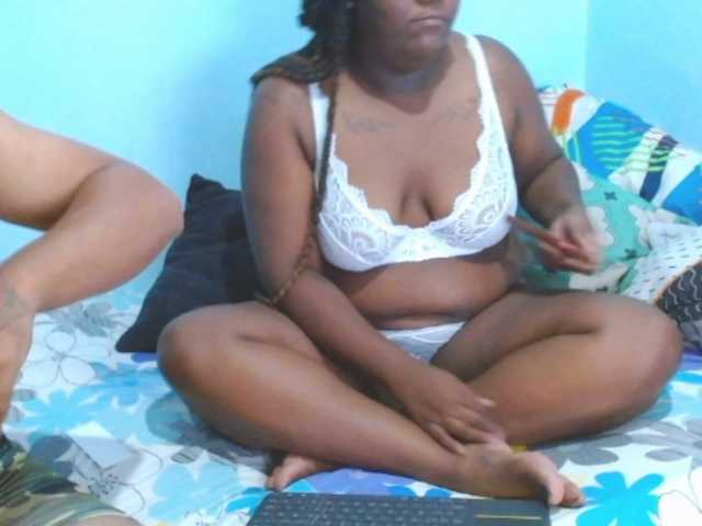AngelyLiam live cam on BongaCams
