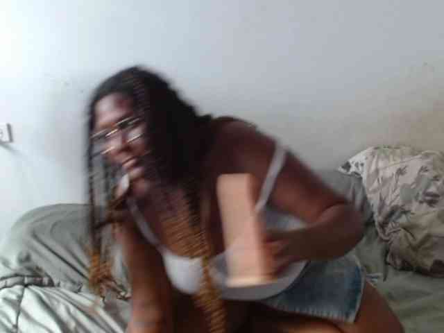 AngelyLiam webcam