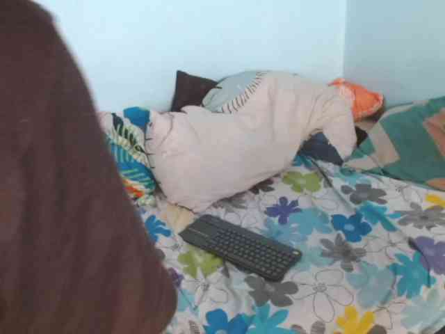 AngelyLiam webcam