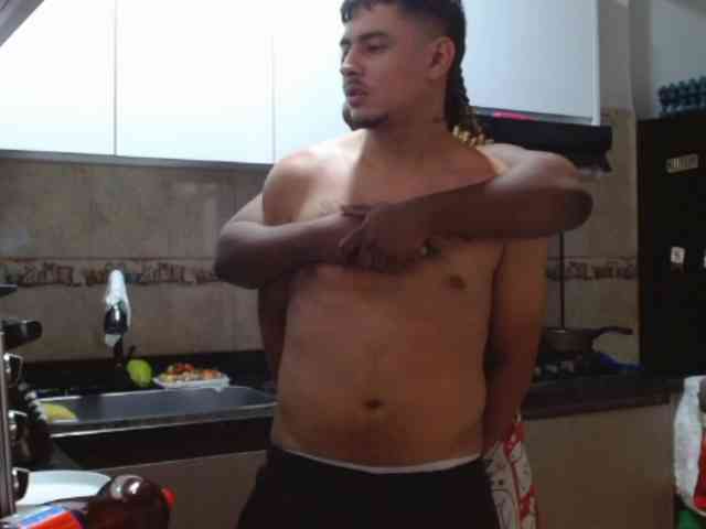 AngelyLiam webcam