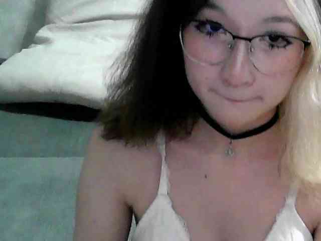Lilfain-baby webcam