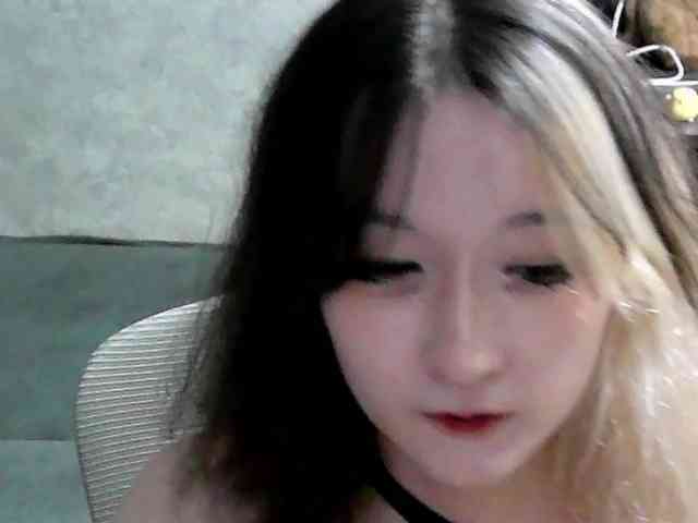 Lilfain-baby's cam show statistics and live stream