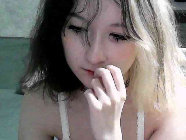 Lilfain-baby's cam show statistics and live stream