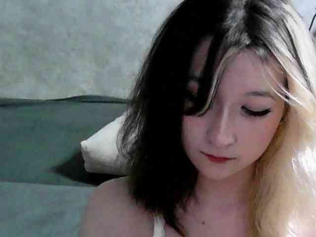 Lilfain-baby webcam