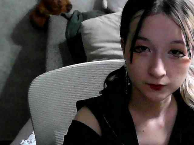 Lilfain-baby — Female live cam