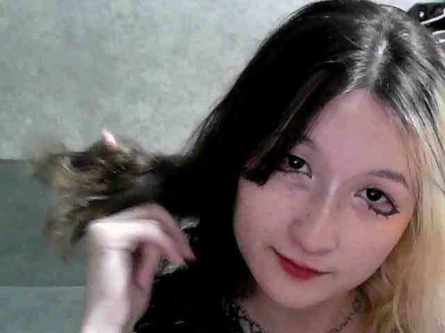 Lilfain-baby webcam