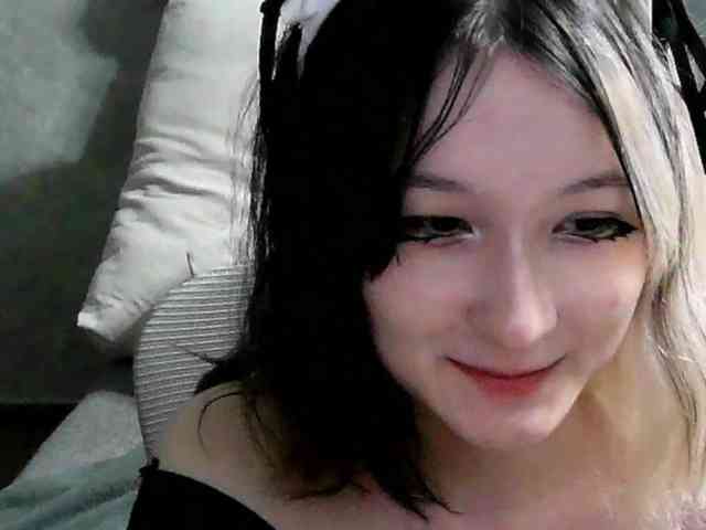 Lilfain-baby webcam
